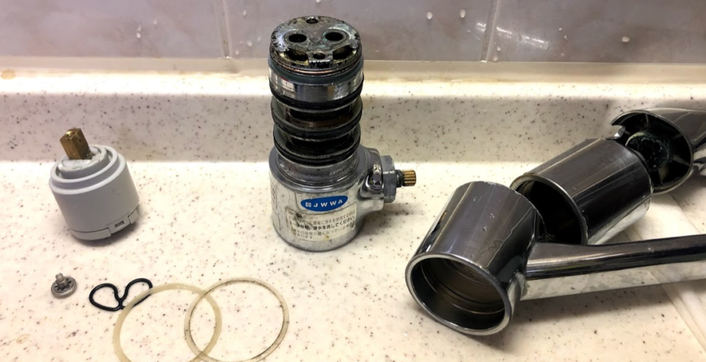 KM323SC を外したところ